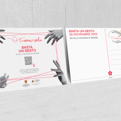 Postcard Mockup 6