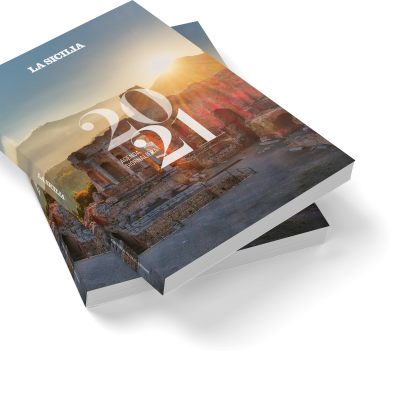 Book_Mockup 2